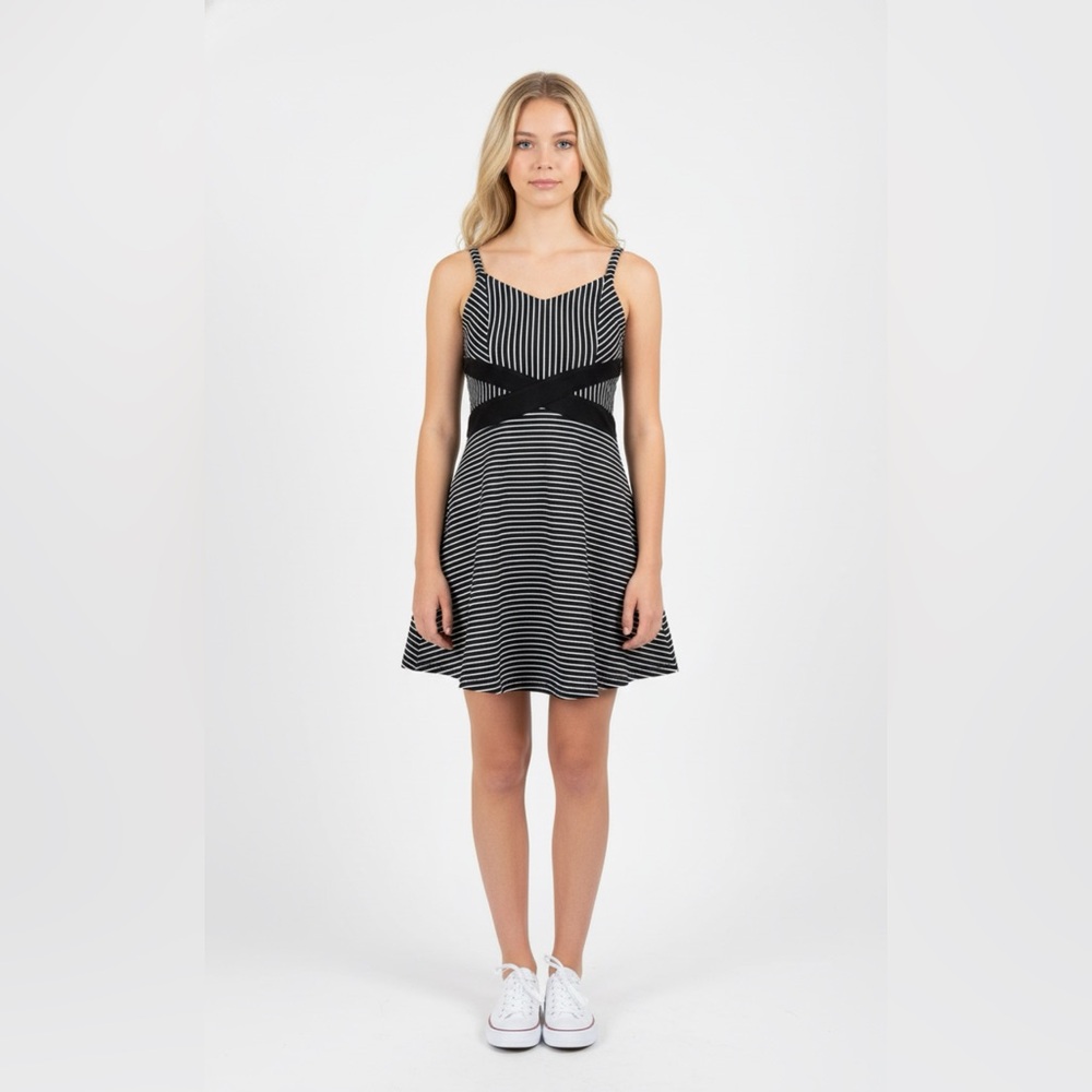 NEW sz 10/8 Girls Elisa B  Black/White Striped Girls Scuba‎ Dress